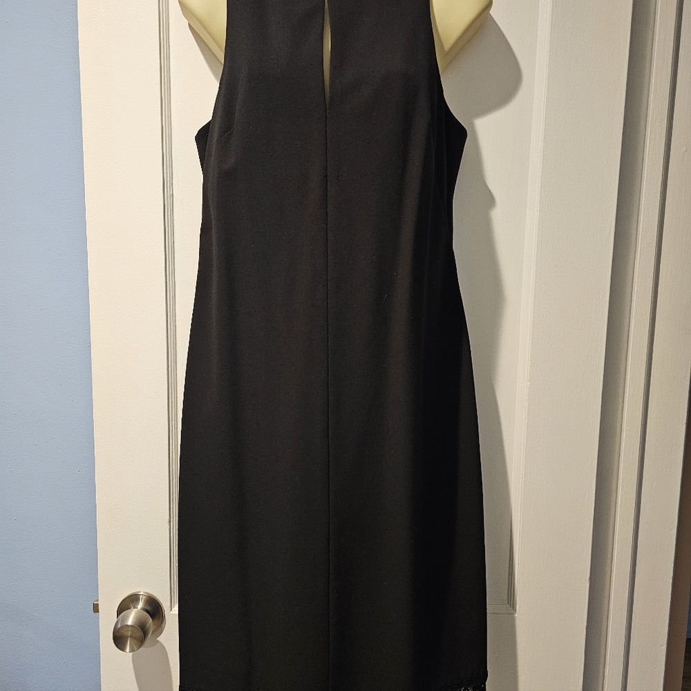 Elegant Black Sheath Dress